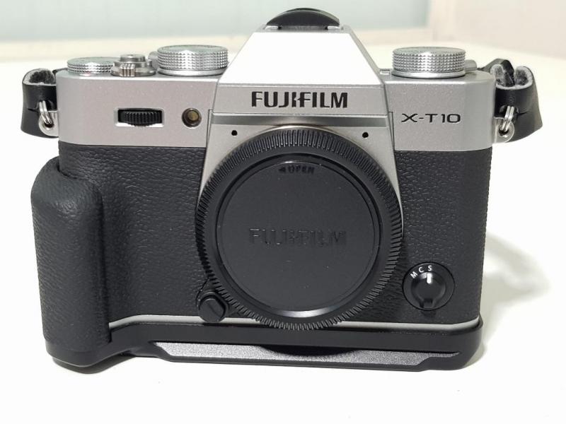 ขาย Fujifilm X-T10 พร้อมเลนส์ XF 18-55mm F2.8-4 R LM OIS + Hand Grip แท้ + Filter HOYA HD Protector